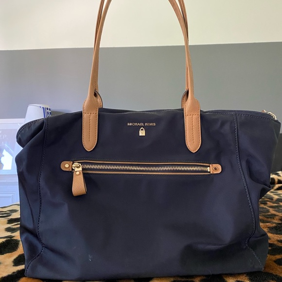 Nylon Michael Kors tote - Picture 1 of 5